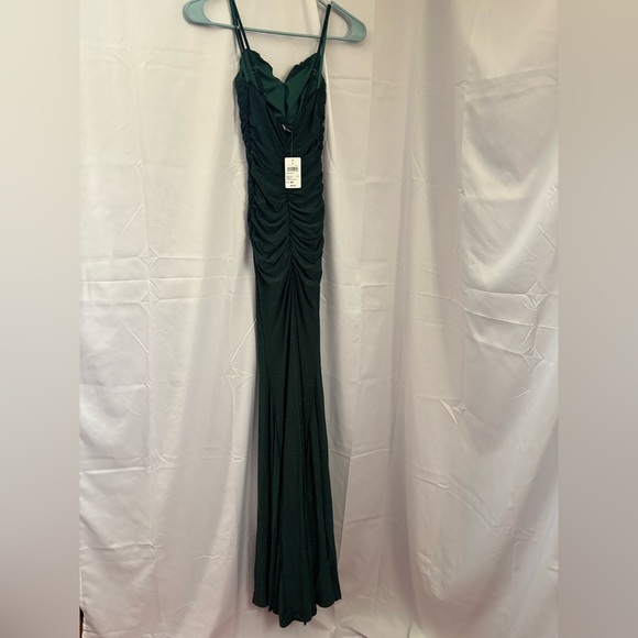 Windsor Hunter Green Bodycon Mermaid Sparkle Dress - Picture 4 of 5